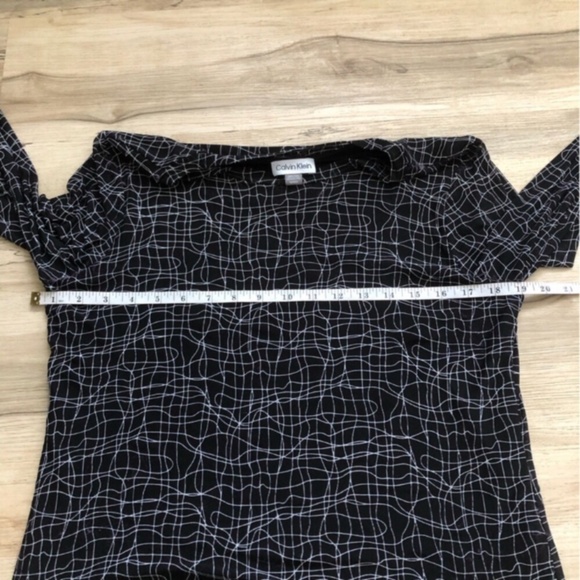 Calvin Klein Black and White Fitted Blouse - Picture 2 of 9